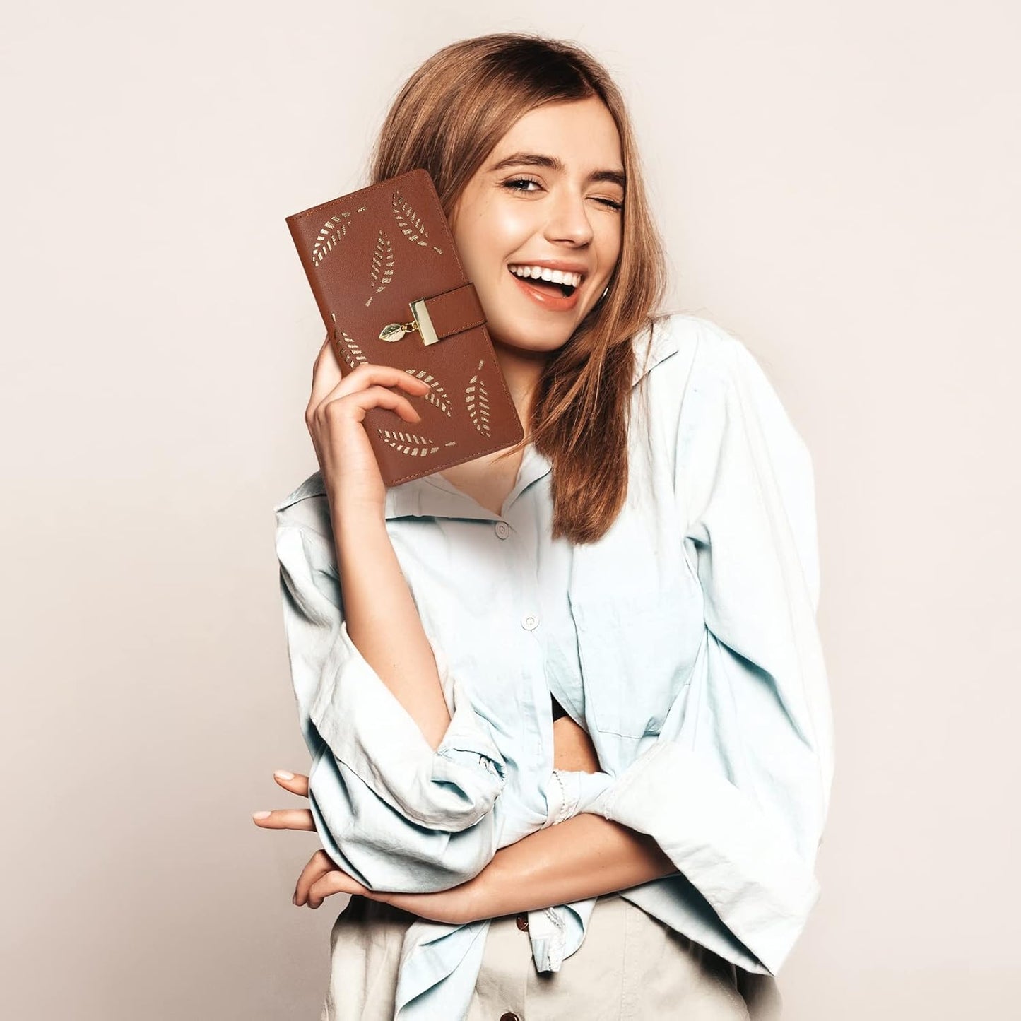 Portefeuille en cuir à longues feuilles - Leanne