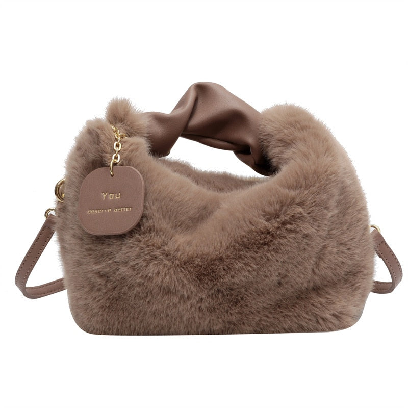 Sac à main Fluffy | Ce sac vous donne envie de le serrer dans vos bras