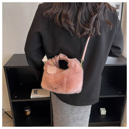 Sac à main Fluffy | Ce sac vous donne envie de le serrer dans vos bras