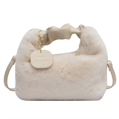 Sac à main Fluffy | Ce sac vous donne envie de le serrer dans vos bras